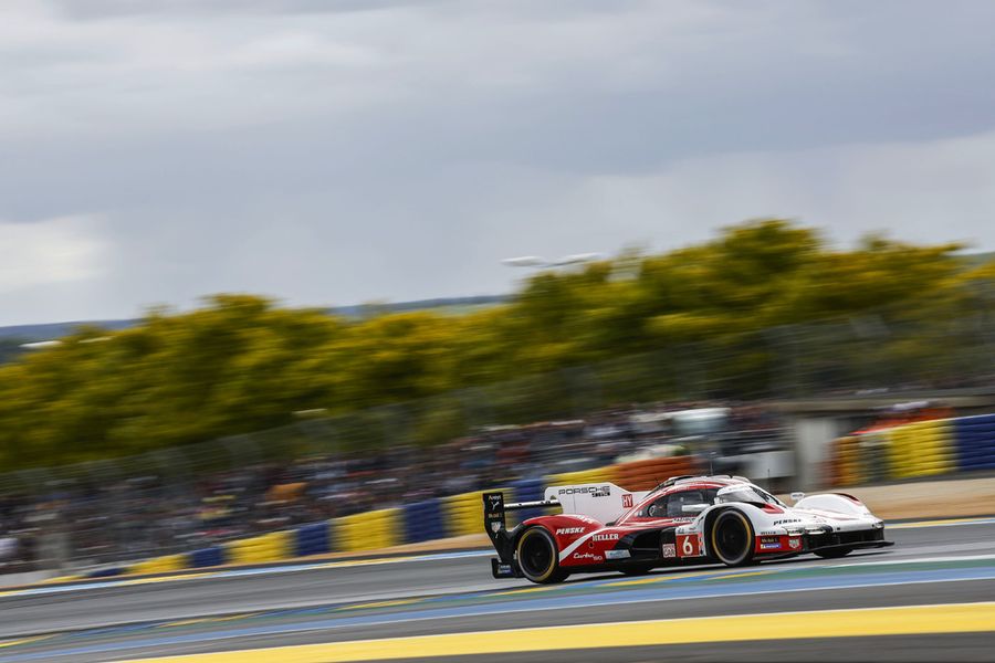 Penske Motorsport's Porsche 963 leads at Le Mans halfway stage