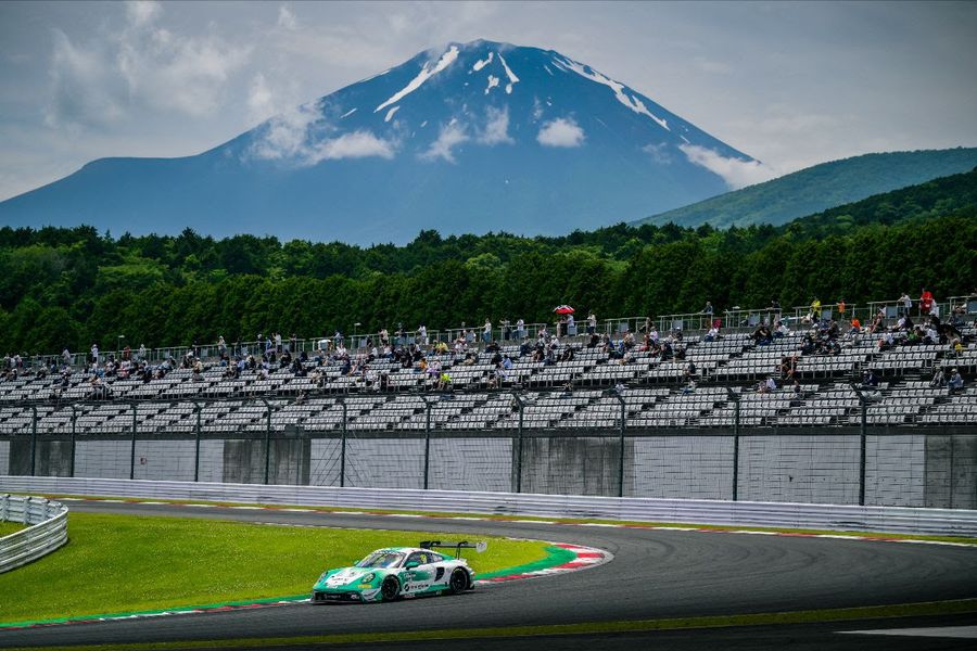 Porsche takes double victory @ Fuji GT World Challenge Asia