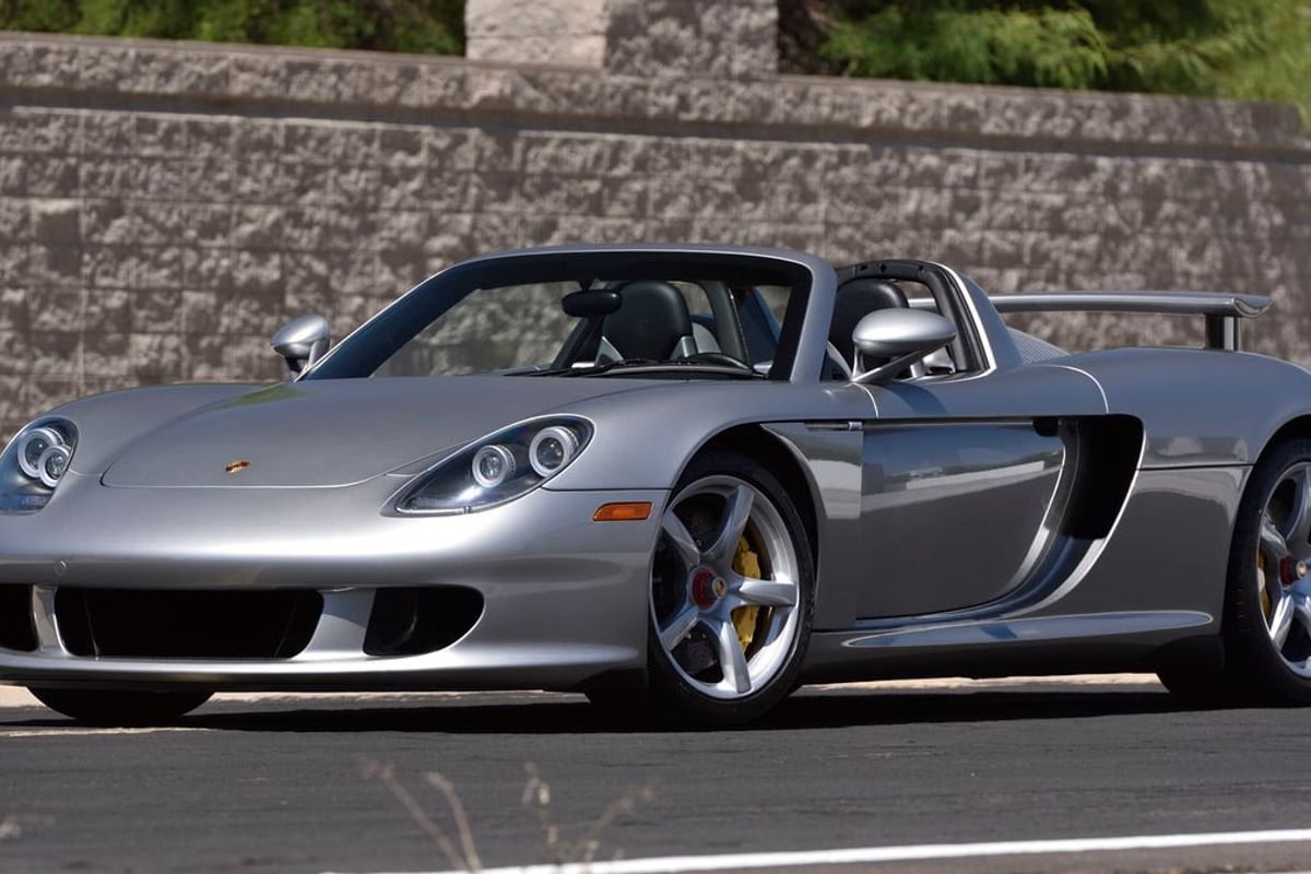 Pair of 2005 Porsche Carrera GTs headed for Mecum Monterey auction