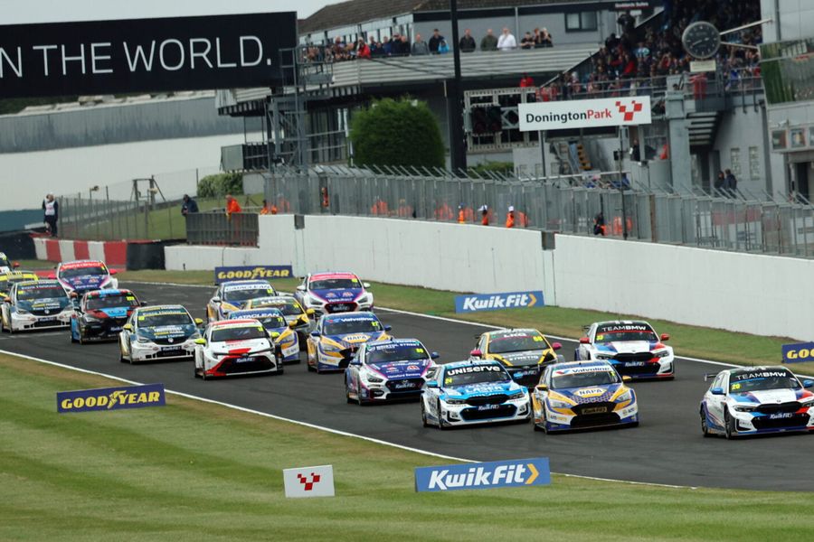BTCC wins for Turkington, Sutton and Cammish at Donington