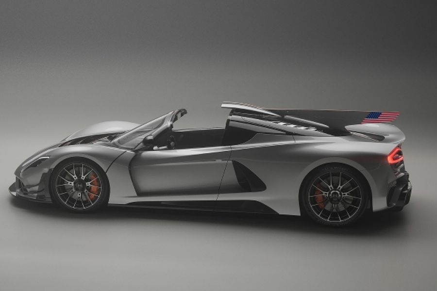 Hennessey announce the six-speed gated manual Venom F5-M Roadster