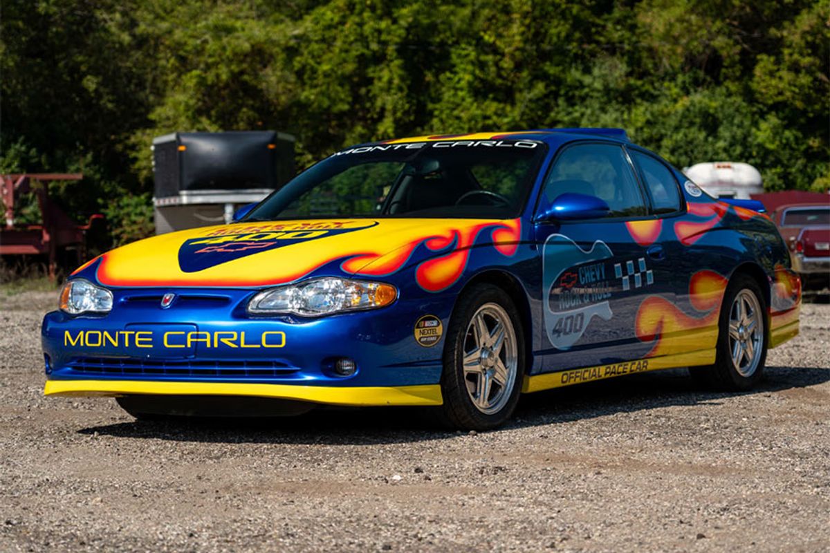 2000 Chevrolet Monte Carlo Rock & Roll 400 Pace Car @ Mecum Indy Fall Special