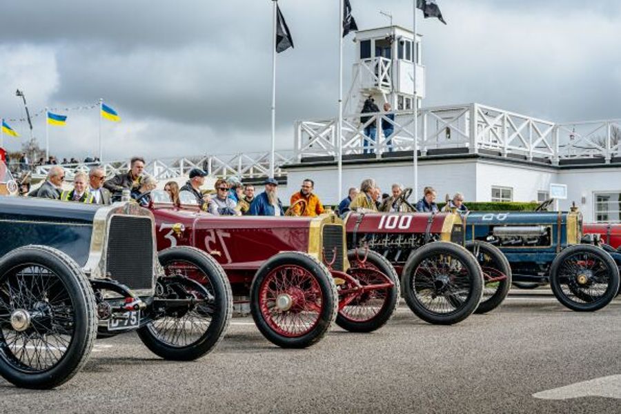 Goodwood  sustainable fuel race schedule for 82nd Members' Meeting