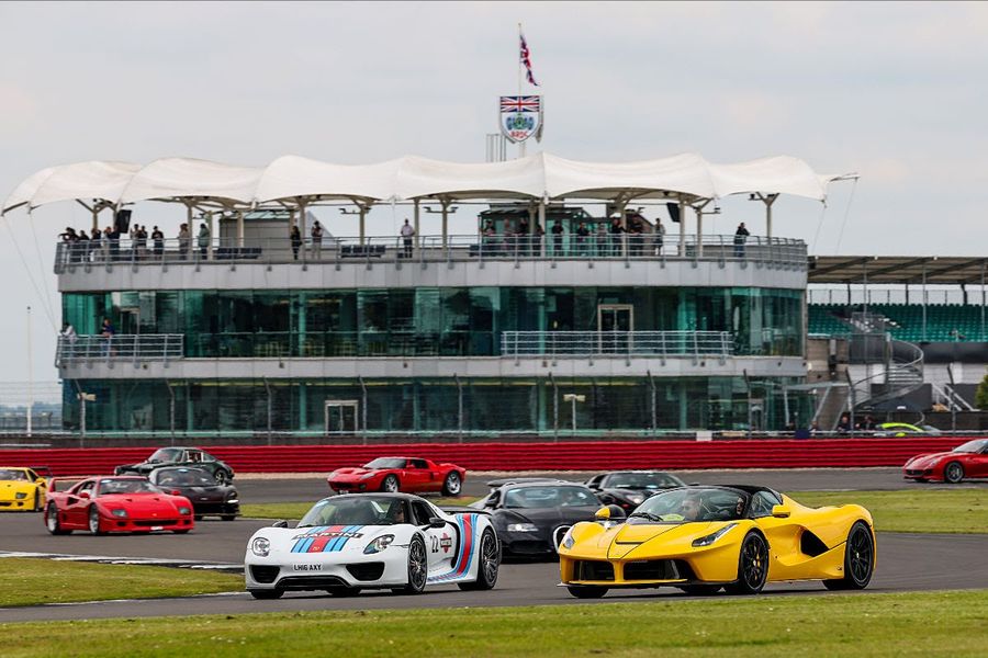 Supercars set to shine at Silverstone Festival