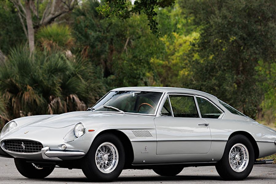 Amelia Island First in Class Winner Ferrari 400 Superamerica @ Goodings