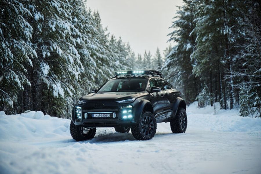 Audi unveils Q6 e-tron offroad concept