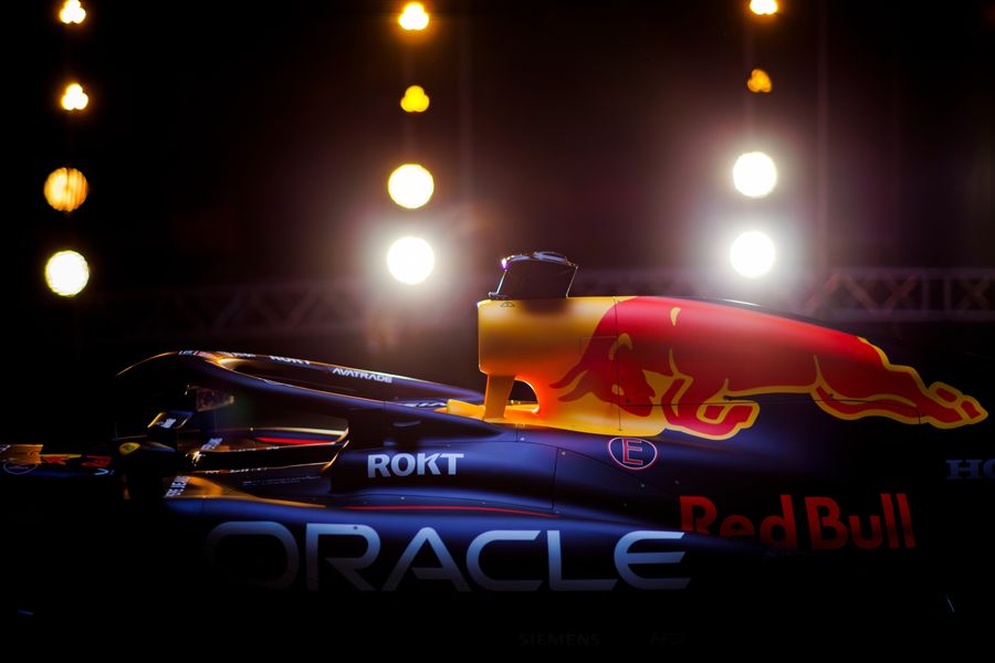 Oracle Red Bull Racing reveal the RB21 ahead of testing