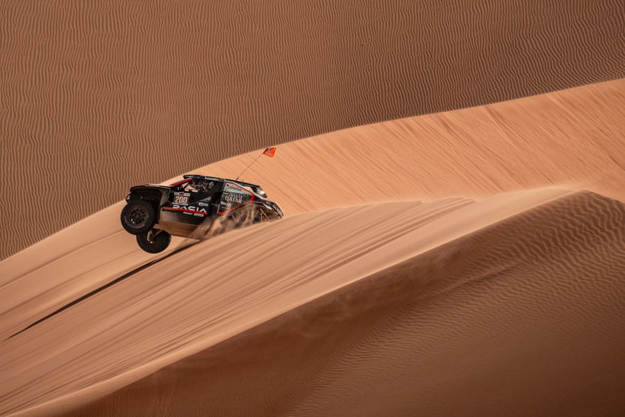W2RC - Al-Attiyah / Boulanger earn Dacia first victory at the Abu Dhabi Desert Challenge