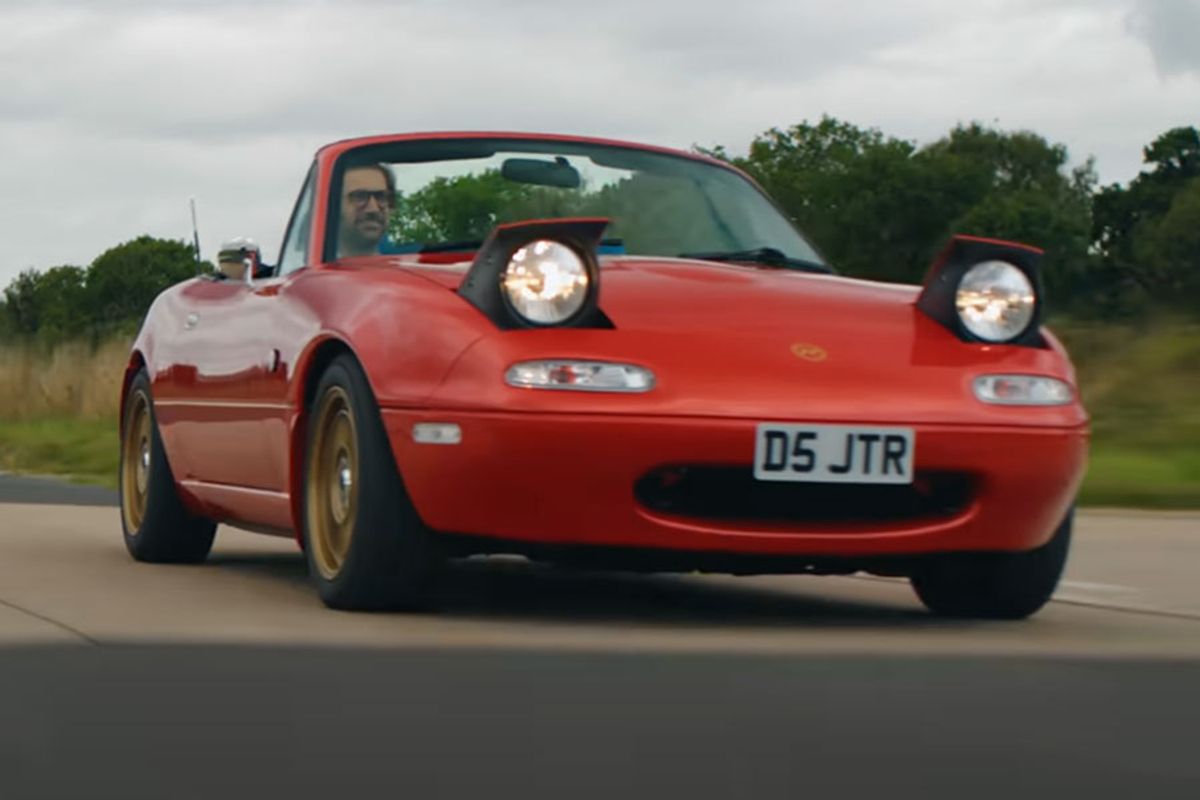 Henry Catchpole drives the Rocketeer MXV6, video