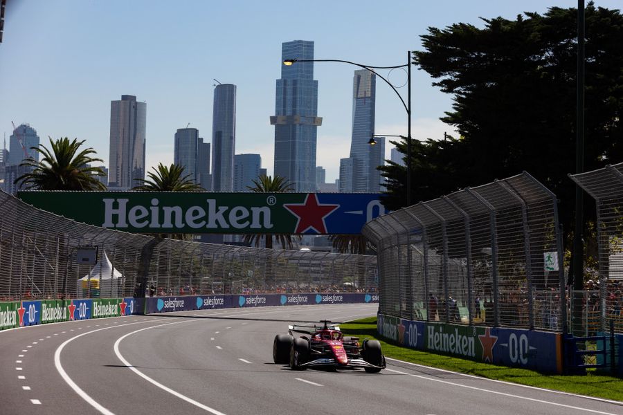 F1: Norris & Leclerc lead Friday Practices in Melbourne