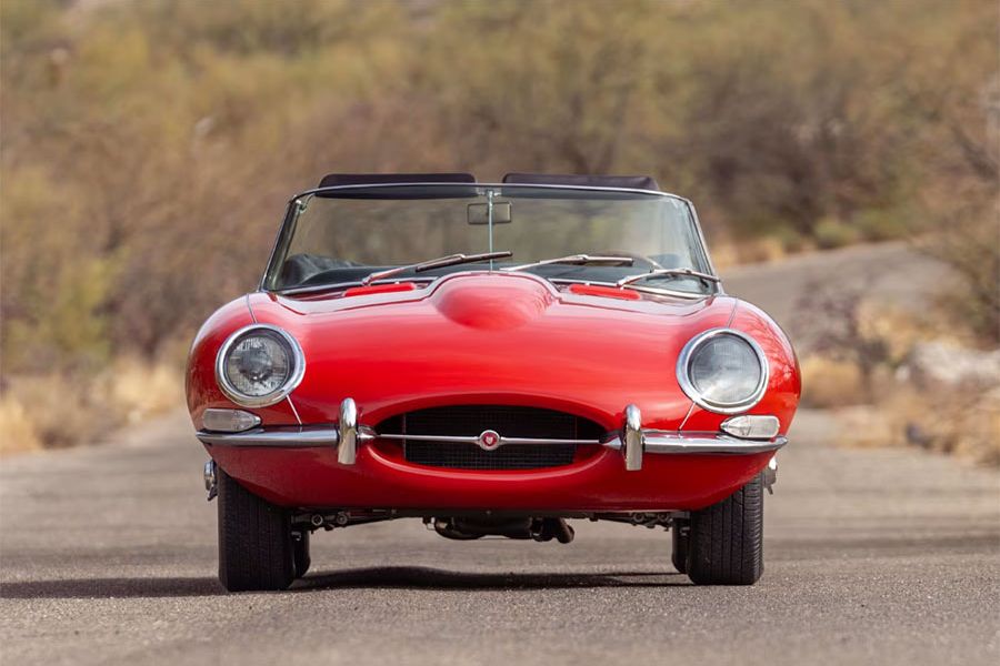   1967 Jaguar E-Type Series I Roadster @ Mecum Glendale this weekend