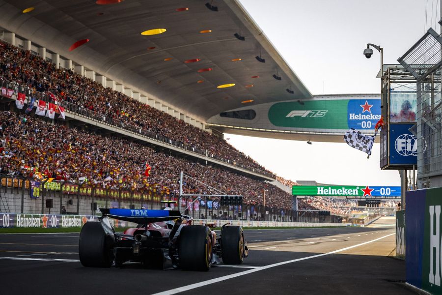 Hamilton takes first win for Ferrari in Chinese Sprint Race