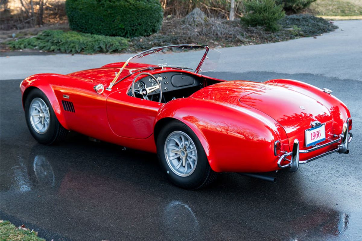 Concours condition 1966 Shelby 427 Cobra Roadster @ Mecum