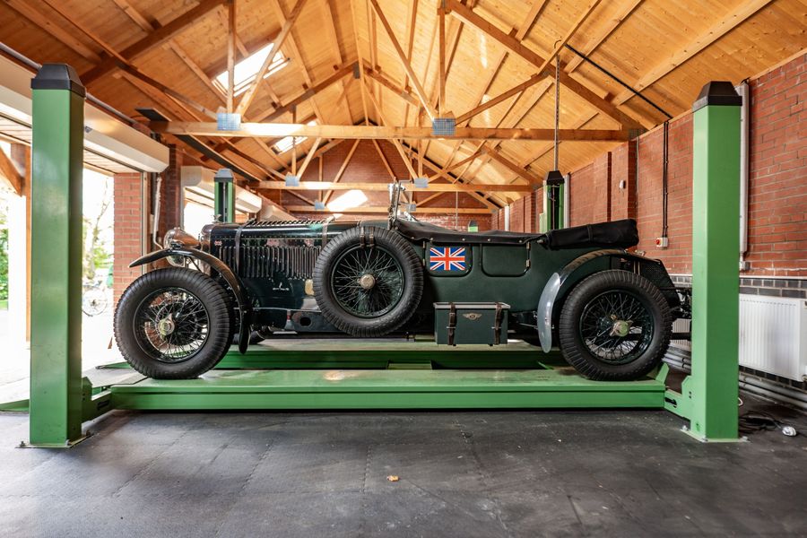 Ten classics from the ‘Loch Lomond Collection’ @ H&H Classics