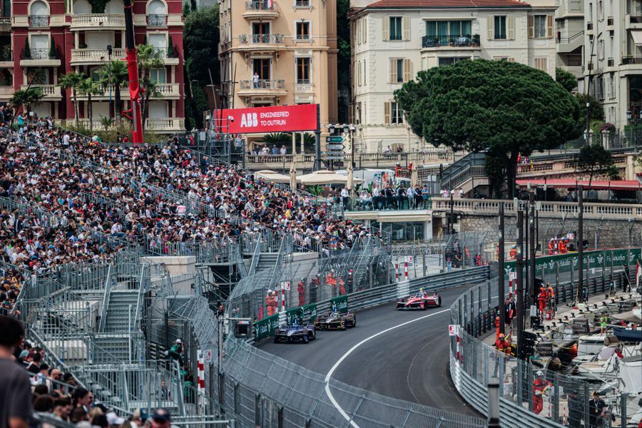 Oliver Rowland wins Monaco E-Prix Race 1