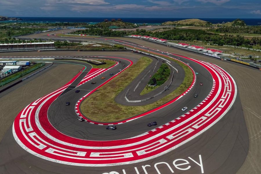 GT World Challenge Asia: Lombok clean sweep for Origine and Porsche