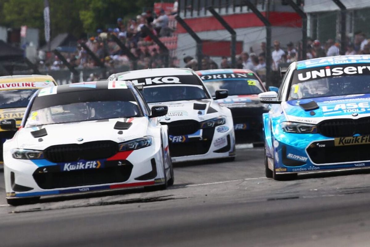 BMW celebrate a trio of wins at Brands Hatch BTCC