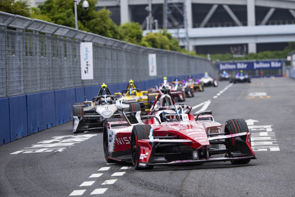 Oliver Rowland scores home win for Nissan in Tokyo E-Prix Race 2