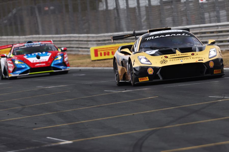 Pampanini, Calamia triumph in ultra-close GT2 European Race 2 at Zandvoort