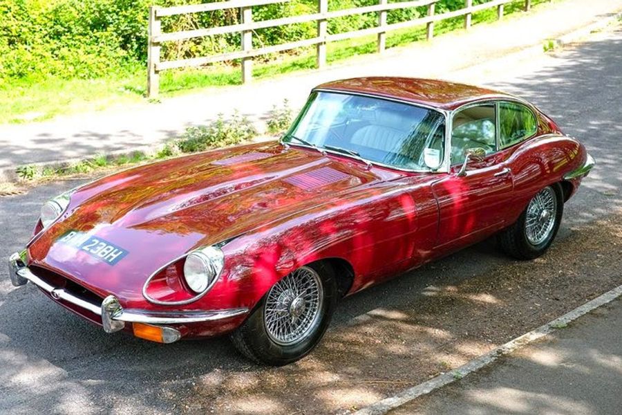 Dore & Rees Thruxton Retro Auction