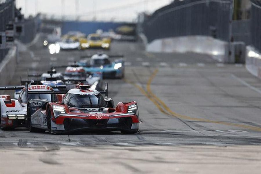 Acura wins Detroit Sports Car Classic IMSA Thriller