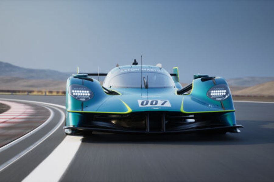 Aston Martin Valkyrie LM offers ultimate Le Mans hypercar track experience