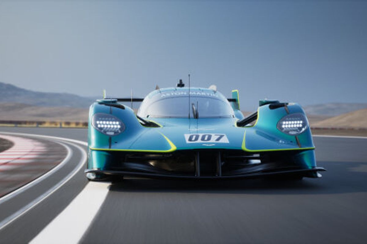 Aston Martin Valkyrie LM offers ultimate Le Mans hypercar track experience