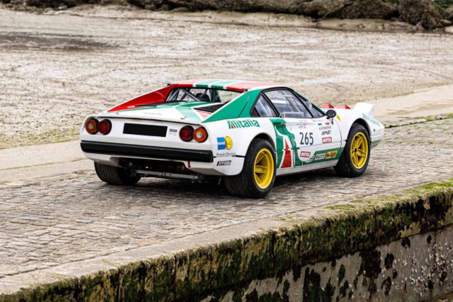 AGUTTES AUTOMOBILES DE COLLECTION La Vente d'Été Catalogue now online