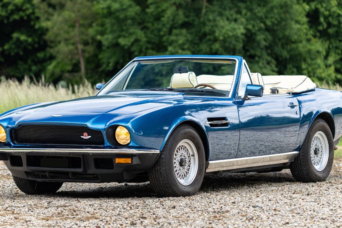 AGUTTES Automobiles de Collection gets tops off for summer