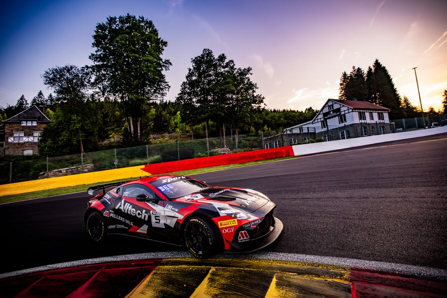 Safronov and Vaintrub win in the FFSA French GT Championship at Spa
