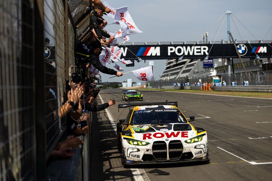 ROWE Racing scores BMW’s record-extending  24hr Nürburgring victory