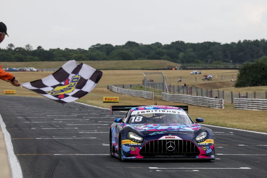 Tse and Götz claim dominant British GT win for 2 Seas Mercedes