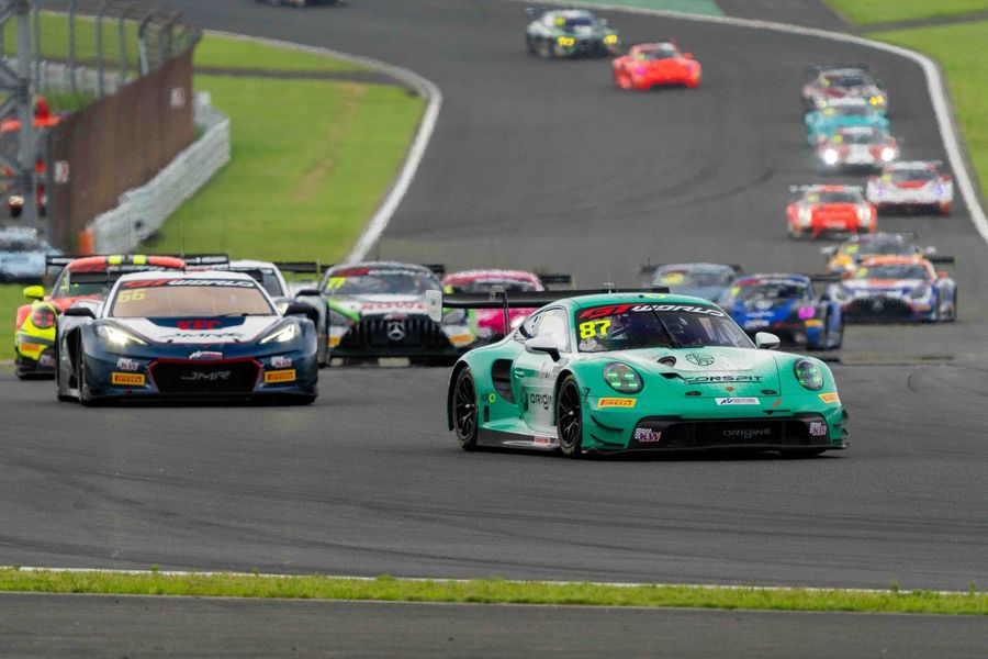 Yuan & Ye lead Origine one-two in GT World Challenge Asia Fuji Race 1