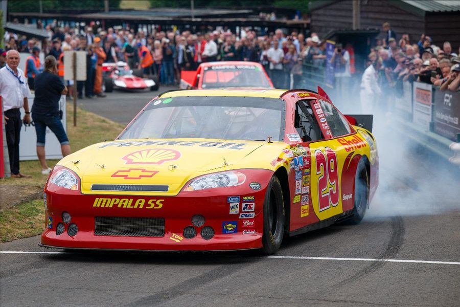 Classic Nostalgia Thrills Crowds at Shelsley Walsh