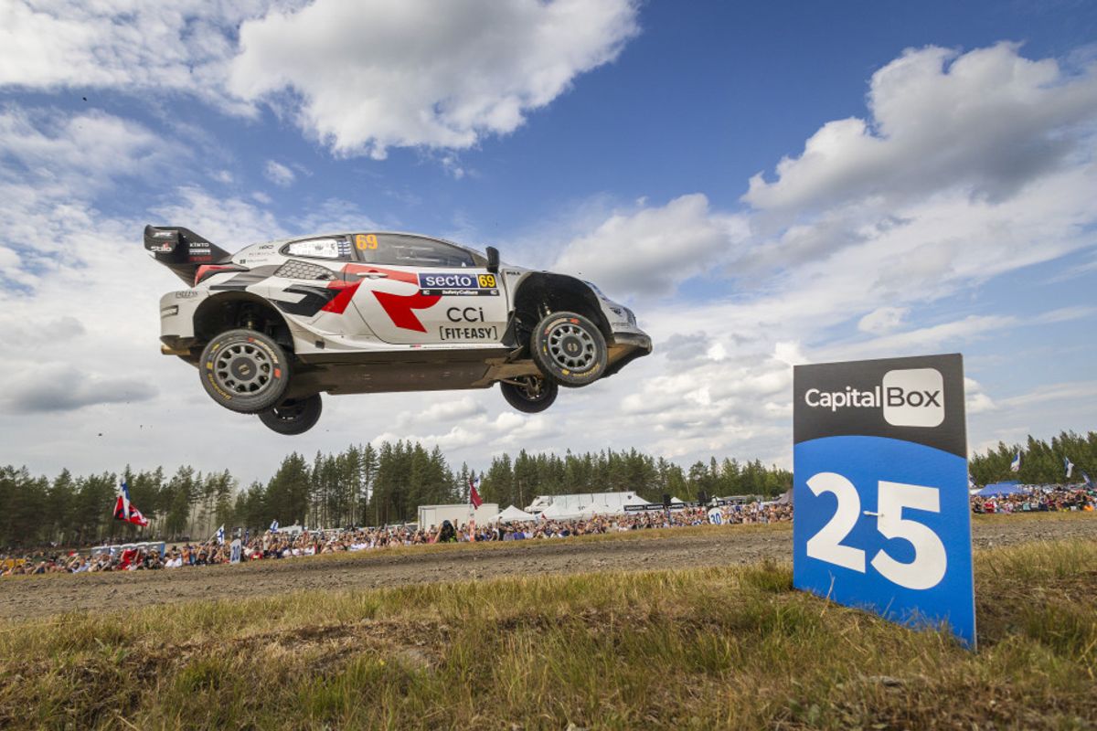 Rovanperä flies to Rally Finland lead on Friday