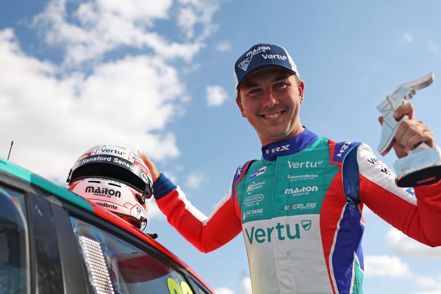 Tom Ingram tops home hero Dan Cammish to take BTCC pole at Croft