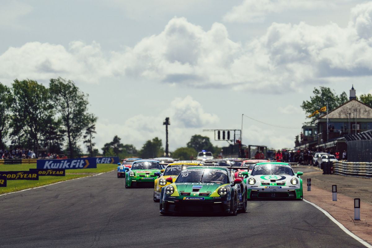 Porsche Carrera Cup Championship battle tightens at Croft