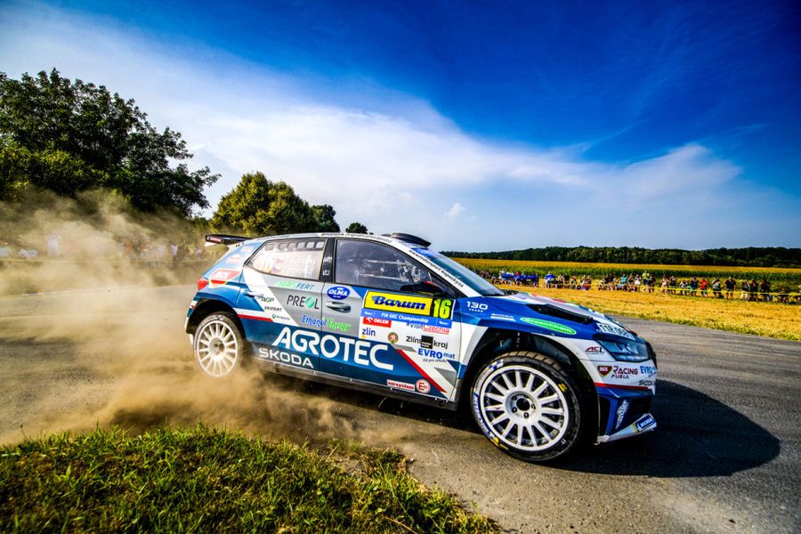 Kopecký takes Saturday ERC lead in Czech Rally Zlín