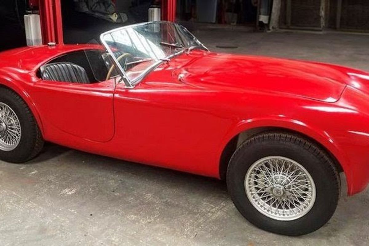 Dore & Rees Castle Combe Auction Catalogue now online