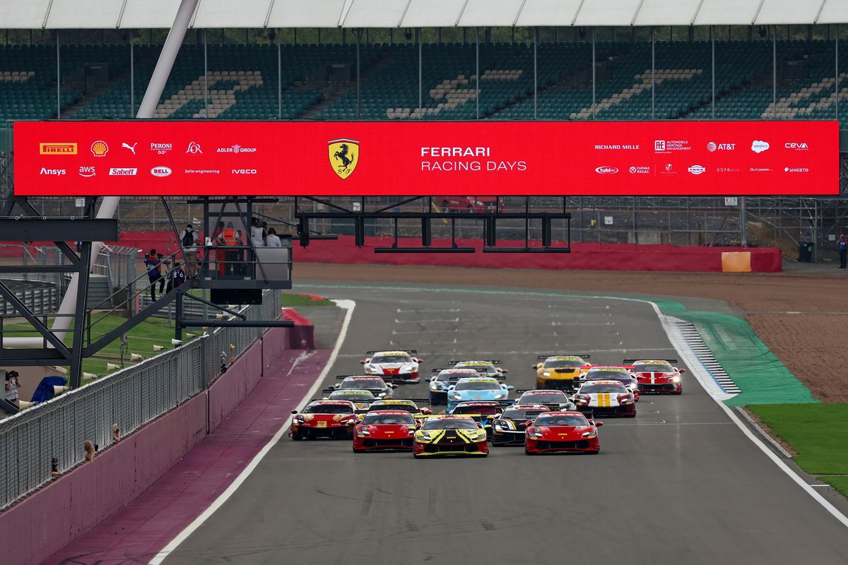 Yates & Dewhirst crowned Ferrari Challenge UK championship winners