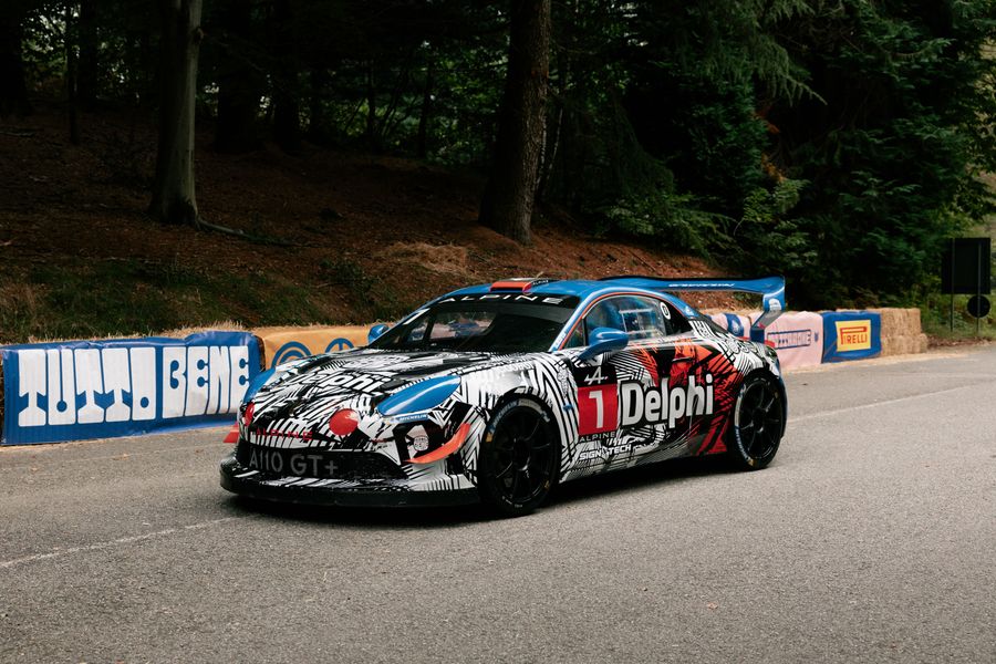 Delphi Art Car debuts at Italian Tutto Bene Hill Climb