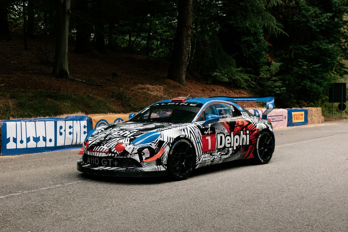 Delphi Art Car debuts at Italian Tutto Bene Hill Climb