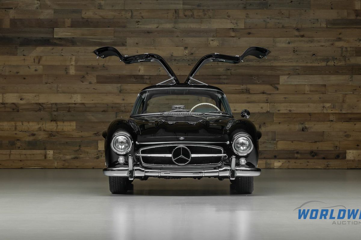 Worldwide Auctioneers Annual Auburn Auction & Show highlights & results, video