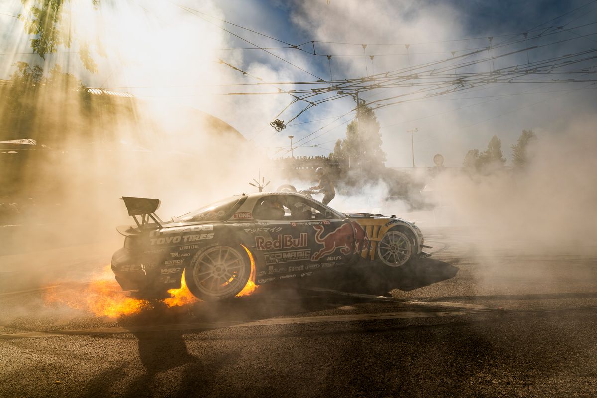 Red Bull Showrun brings some noise to downtown Budapest