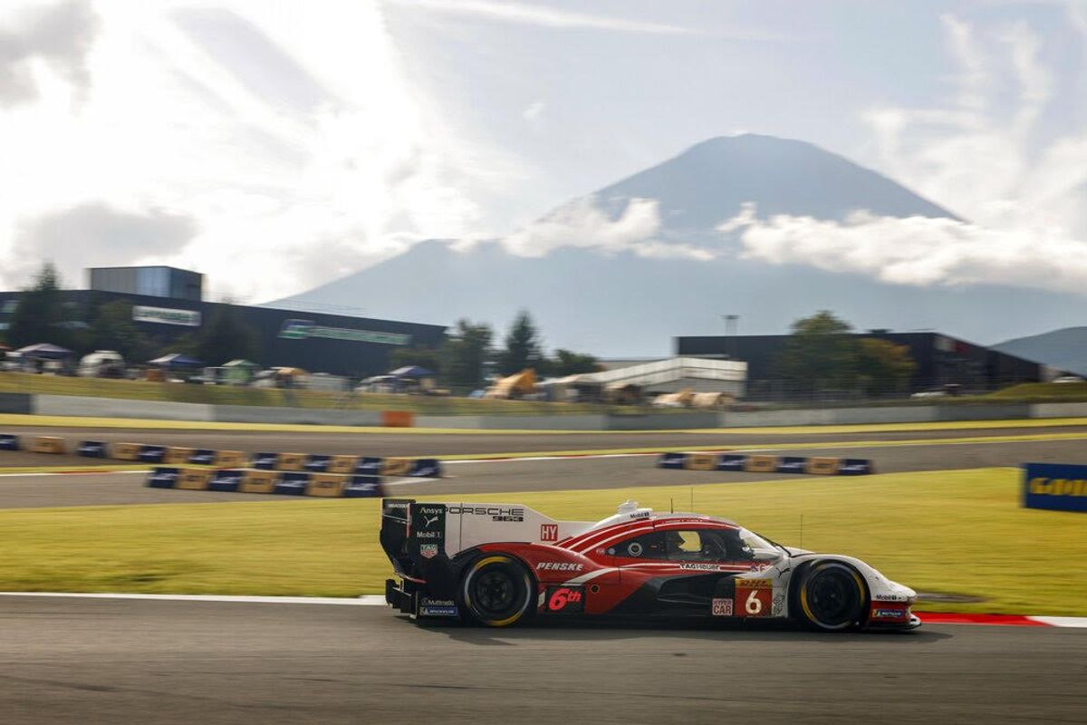 Porsche keeps WEC title bid alive with podium result in Fuji