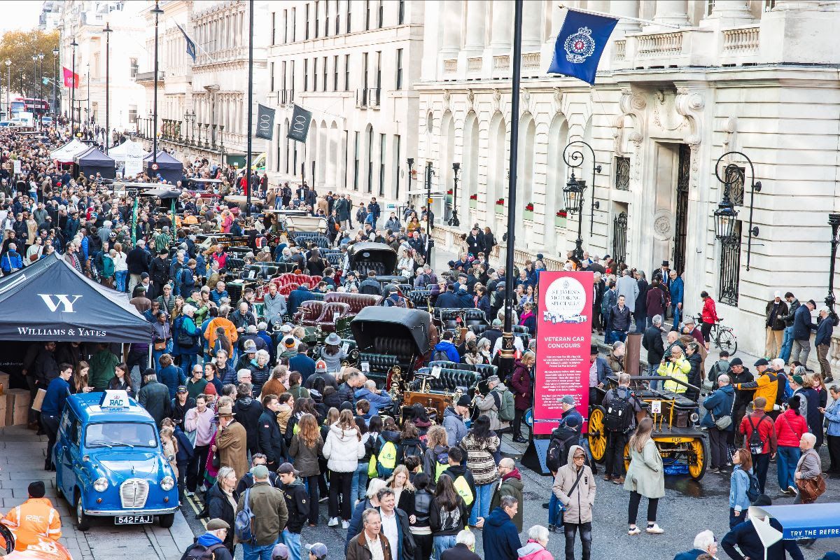 St James’s Motoring Spectacle packs Pall Mall