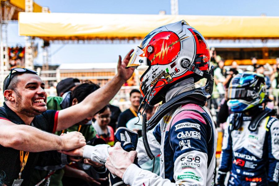 Olivieri wins FIA F4 World Cup qualification race in Macau