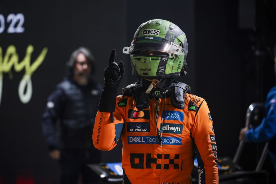 Norris beats Verstappen to Las Vegas GP pole