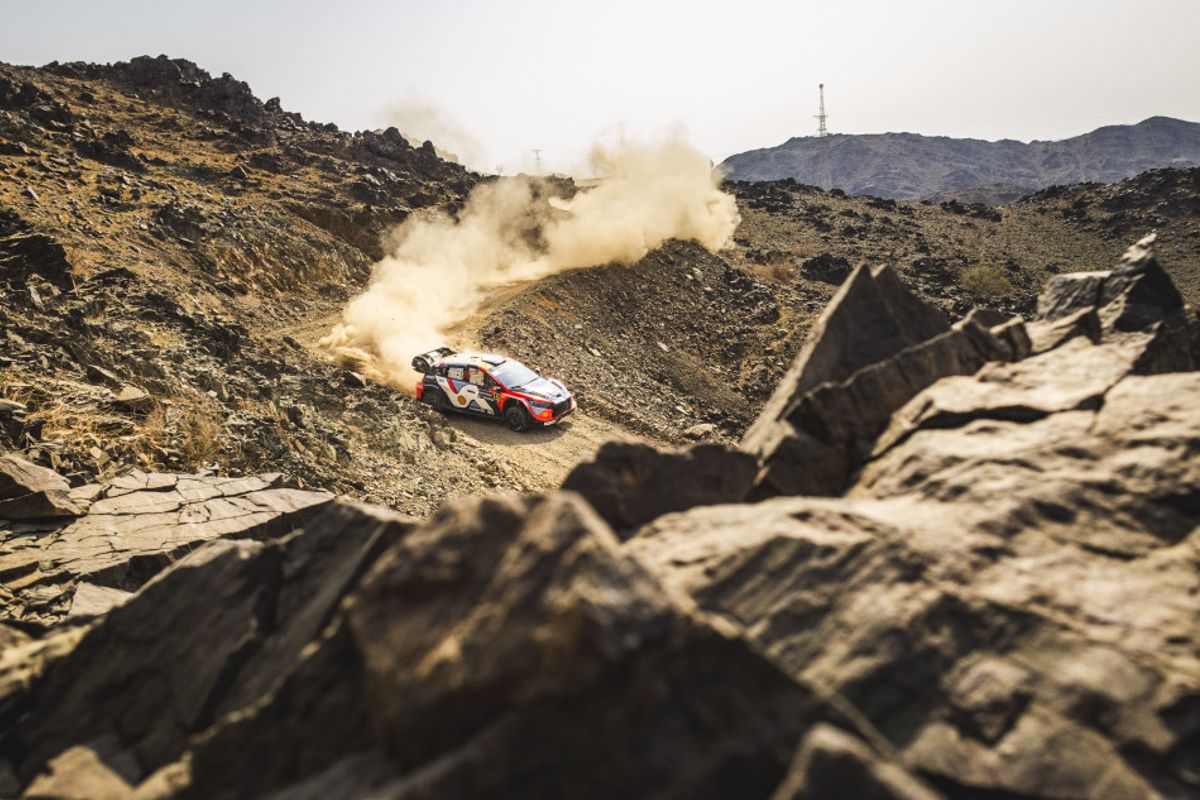 Fourmaux leads WRC Rally Saudi Arabia , Ogier ahead in title chase