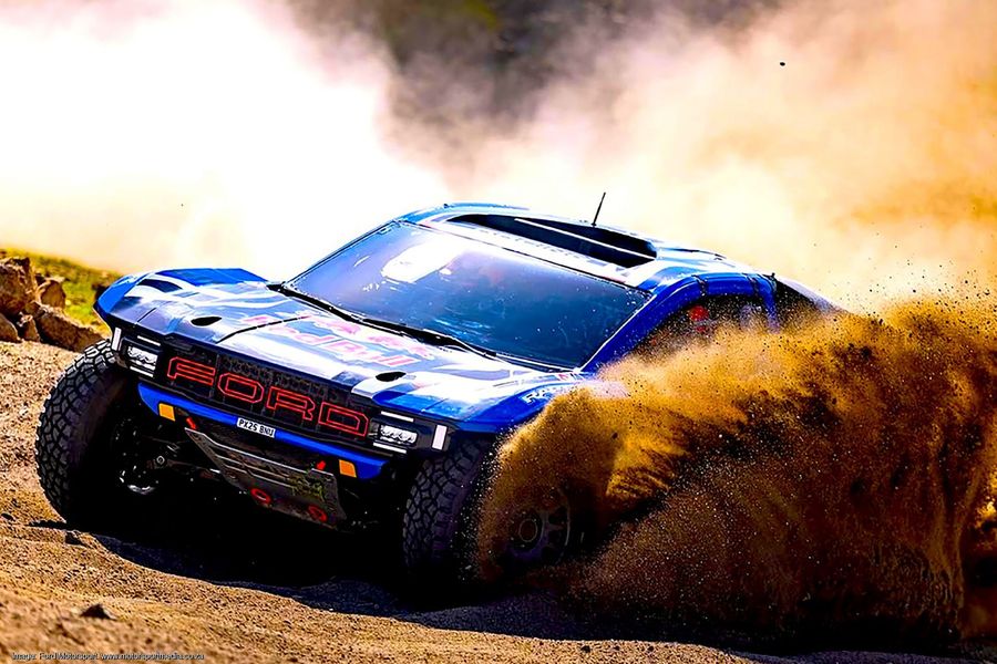 DAKAR: All change as Ford dominates. SA lass Puck Klaassen wins Challenger